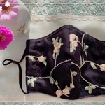 レースマスク　黒　お花レース❤️ノーズワイヤー　アジャスター付き❤️立体　3重　4層　お洒落な刺繍レース　何度も洗える　