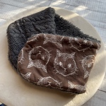 マフラーネックウォーマー　チョコレートねこ×グレーキルト