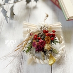 しめ飾り✳︎眠り姫のしめ飾り✳︎小さな注連飾り✳︎バラとローズヒップ✳︎お正月✳︎スワッグしめ飾り✳︎プレゼント