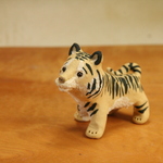 とら美（トラ）（大・淡黄）・陶芸作品　置物（陶 動物）