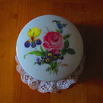 薔薇のブーケの小物入れ（中）