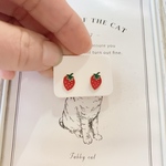 苺ピアス