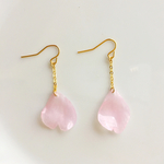桜ひとひら 春待ち遠しいピアス