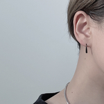 Re ▽ Silver925 Hook pierce [ Black ]