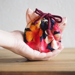 猫型の台湾花柄x絹織物mini巾着ポーチ(一点作品)