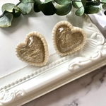 大人可愛い☆ビーズ刺繍イヤリング(ゴールドハート)