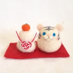 羊毛フェルトの干支飾り(寅年)　ミニミニ虎ちゃん(ホワイト)