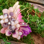 （B）ベリー咲く妖精の蝶のブローチ（Brooch of butterfly〜Berry blooming fairy forest〜） 