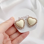 (ピアス)チョコみたいなハートピアス【ホワイト】