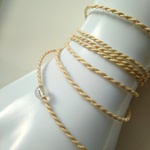 野州 精麻 ◇ 撚り紐 １００cm～ ハンドメイド 麻紐 ◇ ネックレス ブレスレット アンクレット 高級麻 神社 麻緒 浄化 御守り ヘンプコード ヘンプ アクセサリー 手作り リネン お守り 素材