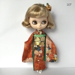 No.207   6/1サイズドール振袖　かのこ花文金彩　オレンジ