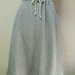 【セール品】ラメ入り裏毛素材Ａラインスカート　Ｍ～ＬＬサイズ　グレー