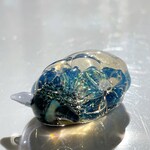 U223　宇宙を宿すガラスのウミウシ［羊］