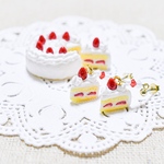 ショートケーキピアス🍰