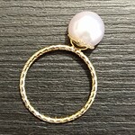 大粒 照り巻綺麗なあこや真珠 華奢リング 9号 A2