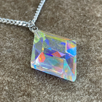 🌈ダイクロレインボーガラス菱形ペンダント🌈
