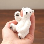 【ご予約品】手のひらサイズの小さな相棒   シロクマのぬいぐるみ 
