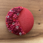 ビーズ刺繍くるみボタン（ヘアゴム/ブローチ）