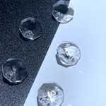20個入り12mm2穴オクタゴンシャンデリアパーツ（クリア）