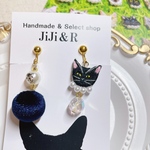 小粒刺繍猫♡ピアスorイヤリング