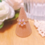 小さな桜のピンキーリング