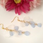 再販☆揺れる花びらのピアス/イヤリング