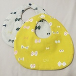 ○＊・° ベビー スタイ  Ｒｉｂｂｏｎ キナリ & キイロ  °・＊○