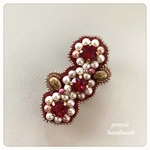 Red Flowers   レッドフラワー　　ビーズ刺繍ブローチ