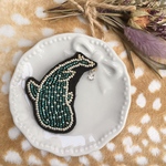 Neil【刺繍ブローチ　ジンベイザメ】