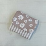 2つ折りのミニお財布【モノトーンフラワー】