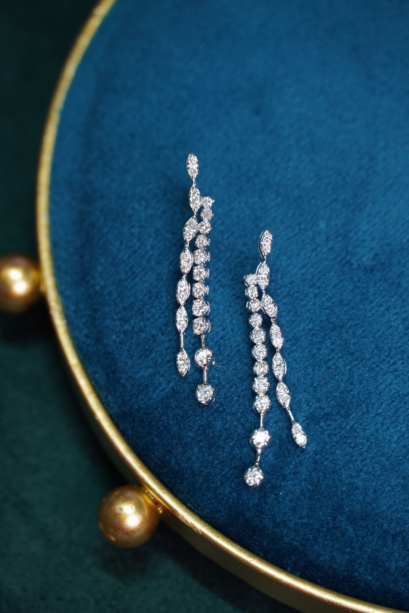最旬トレンドパンツ 天然ダイヤモンドピアス0.66ct k18 - ピアス 感謝の声続々! 天然ダイヤモンドピアス0.66ct k18 ピアス(両耳用)