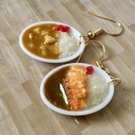 ミニチュア カツカレーと野菜カレーAのピアス or ストラップ