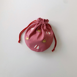 【オーダー品】いちごのフルーツサンドとプリンの刺繍のまんまる巾着【Mサイズ】両面刺繍