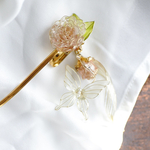 薔薇とゆらゆら揺れる蝶の簪