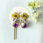 2way ライムイエローの刺繍のお花とじゃらじゃらパーツのピアス(イヤリング)