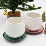 ニット柄のカップと小皿のペアセット（ﾋﾟﾝｸ＆ｸﾞﾘｰﾝ）