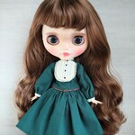545.ベルト付きグリーンのクラシカルワンピース ※ブライスアウトフィット