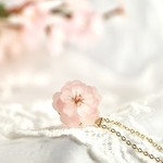 八重桜としずくスワロのネックレス