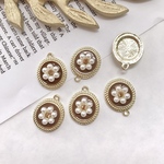 4pcs[ゴールド] パール×ビジュー デザインチャーム フラワー (カン付き) m575