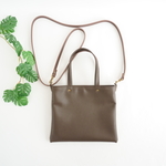 1点物 2way A5サイズ スマホポーチショルダー斜め掛けタイプ サコッシュ 焦げ茶 Phone Leather Pouch Bag