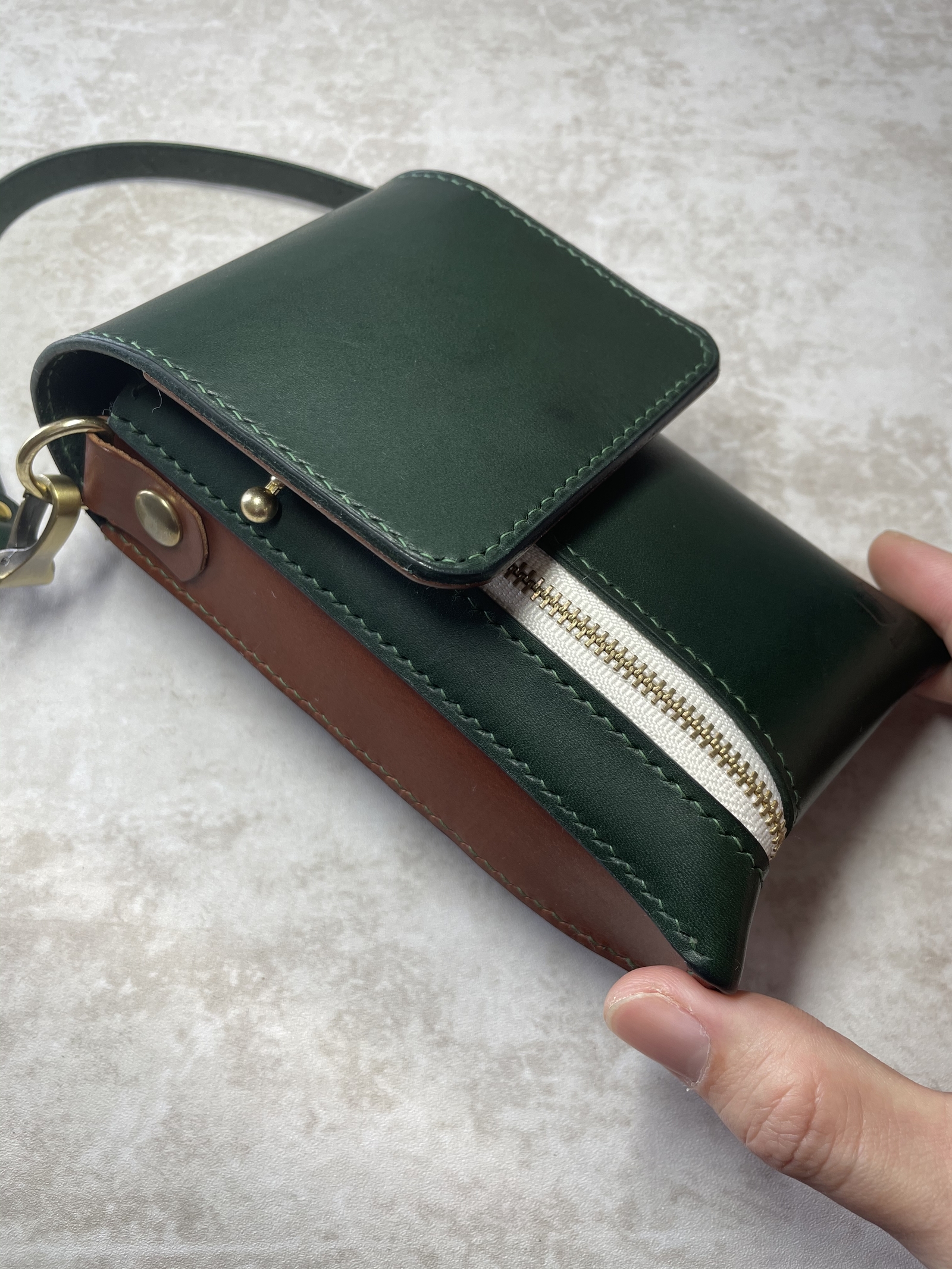 【レザーハンドメイド_全て手縫い】ドロップインダーツケースNo.51 オリジナルダーツケース - FiLL Leather Works ギャラリー