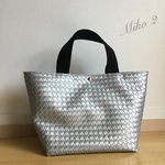 フェイクレザートートバッグS　編み込み模様(シルバー)