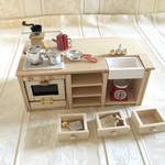 ミニチュア家具　カウンターキッチンと雑貨セット