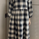 ☆SALE ギャザーワンピース　モノトーンチェック