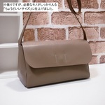 ★ハンドメイド ★日本製★本革★ヌメ革・ 経年変化★カブセ・斜め掛けショルダーバッグ★トープ色★お財布ポシェット★