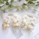 ✩シルバー✩金アレ対応　シェル調フラワー×ガラスmixジャラジャラパール𓐍ピアス/イヤリング　シルバー　花嫁様にも♡ﾞ