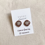 white flower  dark pink mini earring/ドライフラワー  レジン