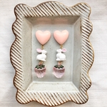 ミニうさぎとハートと苺のピアス　イヤリング　