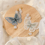 揺れる蝶々とお花ピアス(小ぶり)🦋🌷