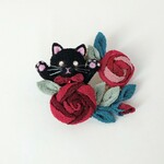 【blueskycat3様オーダーご依頼分です】黒猫ちゃんと薔薇のポニーフック。
